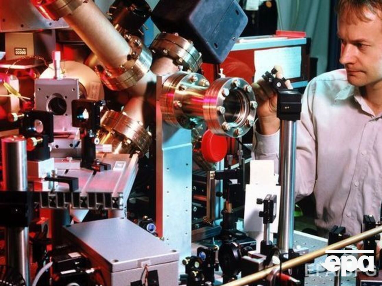 Кристалл подойдет для устройств с квантовой памятью, считают физики