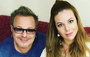 Подольская: Тут не нужны слова. Деда поздравляет Тему с годом и четырьмя месяцами