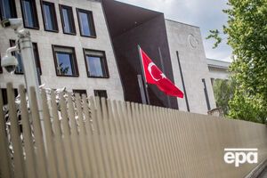 Несколько дипломатов из турецкого посольства в Германии просят политического убежища