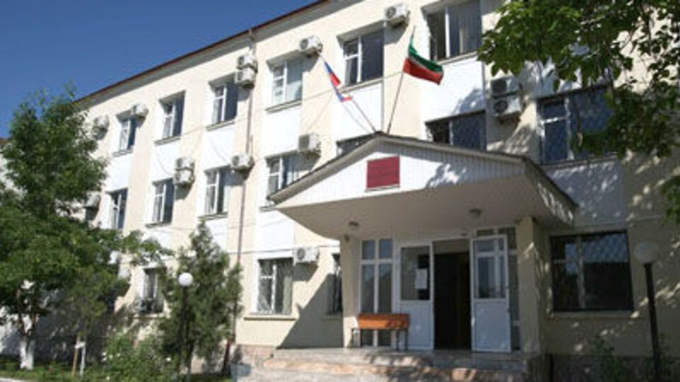 В Верховном суде Чечни опровергли информацию об избиении Мурдалова