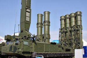 По словам Кожинова, эффективность системы С-300ВМ "ни разу не была доказана в реальном бою"