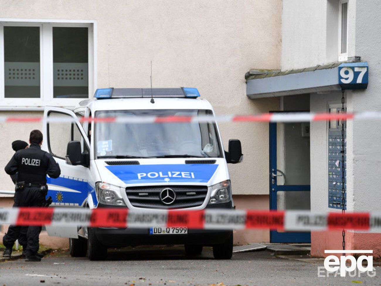 Подъезд дома в Хемнице, где обнаружили подпольную лабораторию