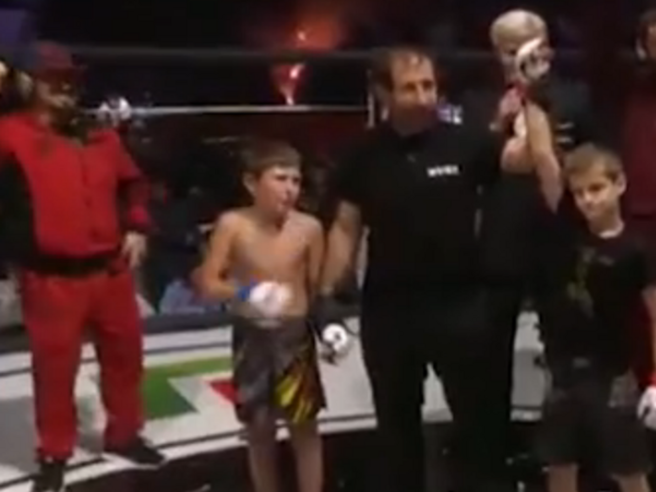 Тренер: Просто было отрепетировано, что разрушительным ударом ноги можно было попасть в печень