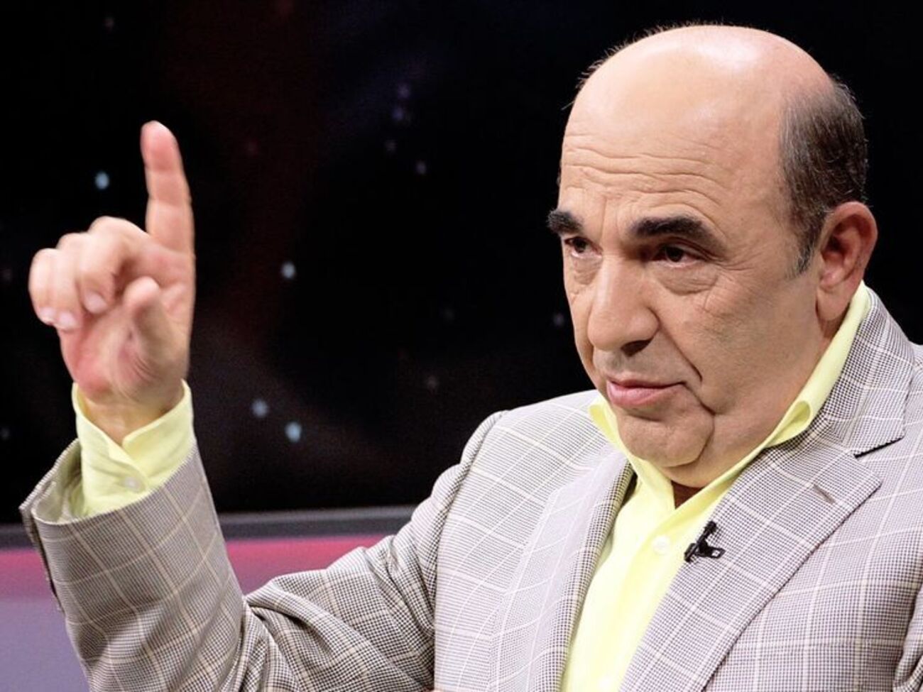 Рабинович задекларировал знаки для товаров и услуг "Рабинович ФМ" и "Рабинович ТВ"