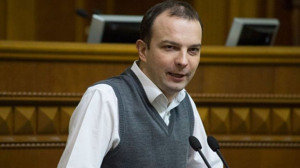 Соболев: Парламент должен проголосовать за создание антикоррупционных судов