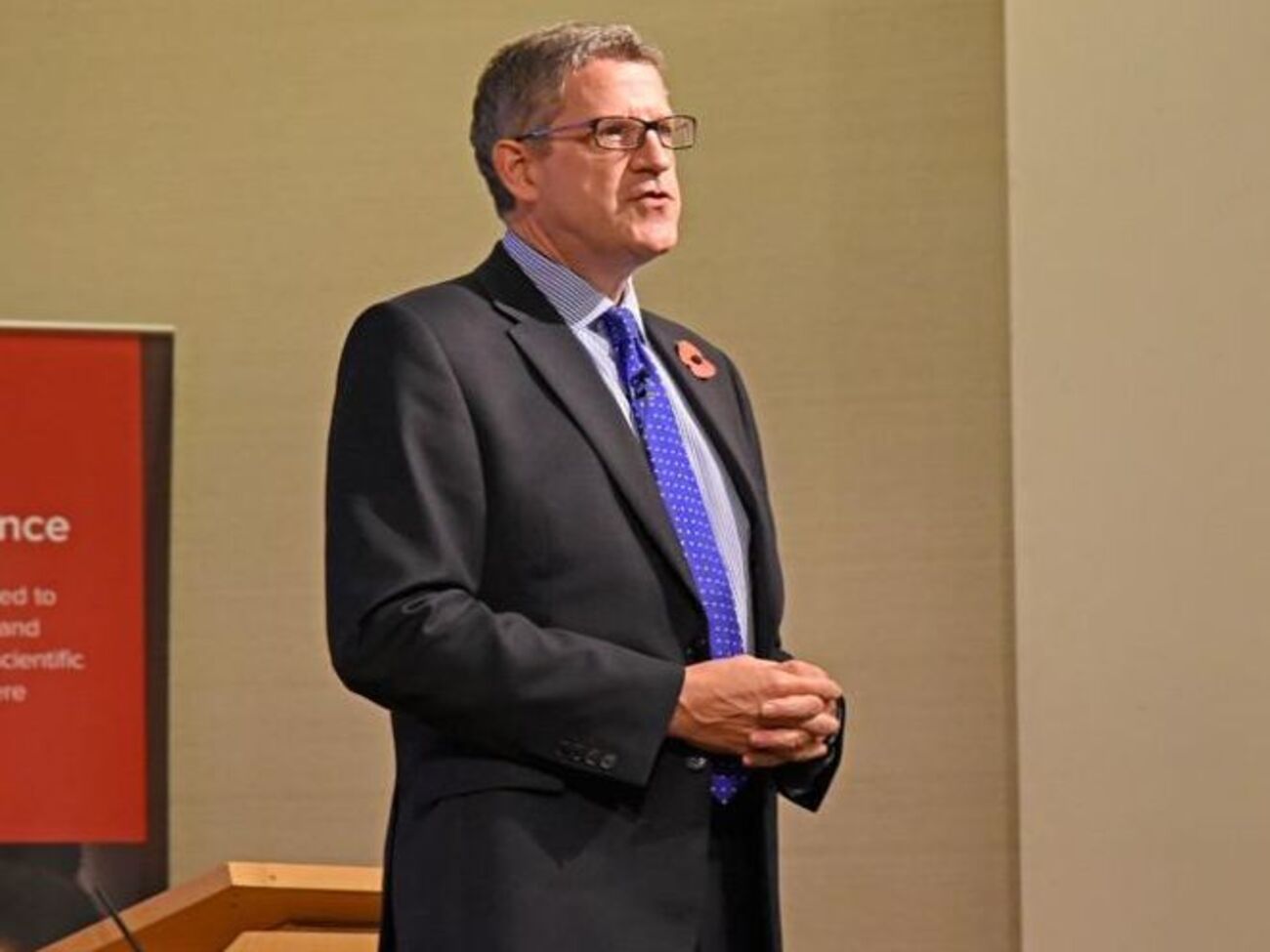 Паркер: Россия все больше противопоставляет себя Западу