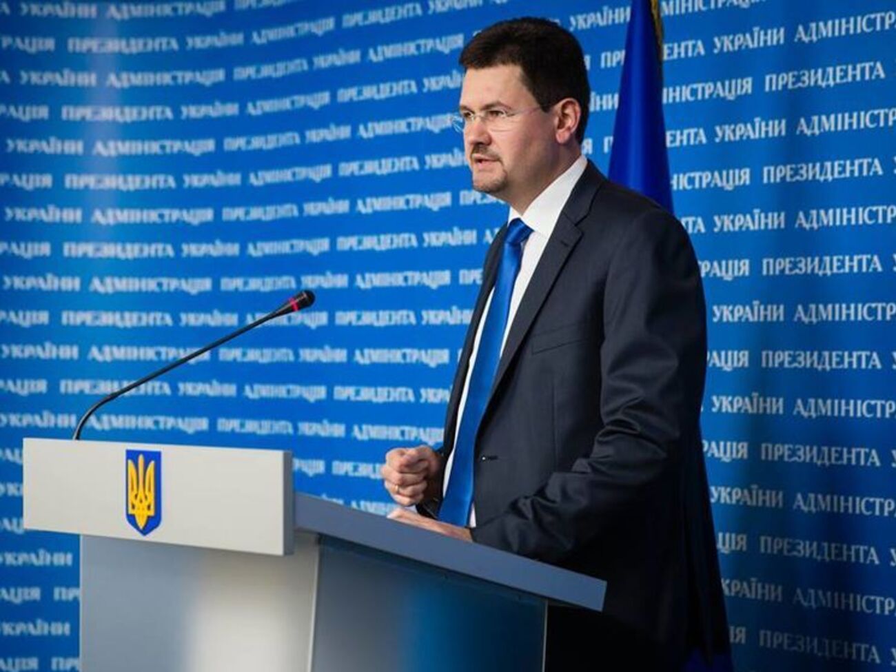 Цеголко: С 2014 года зарплата Порошенко перечисляется на благотворительность