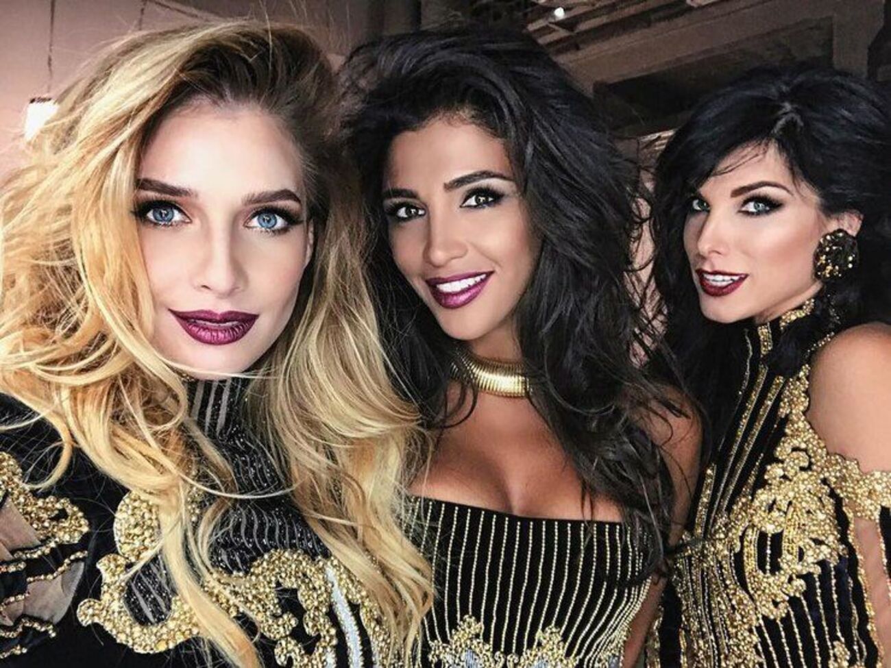 Романовская, Димопулос и Котова работают вместе