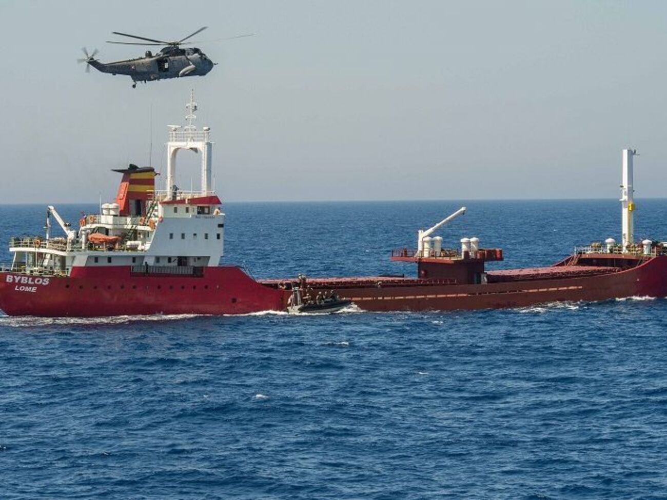 Первые патрули проведут три корабля НАТО и две подводные лодки