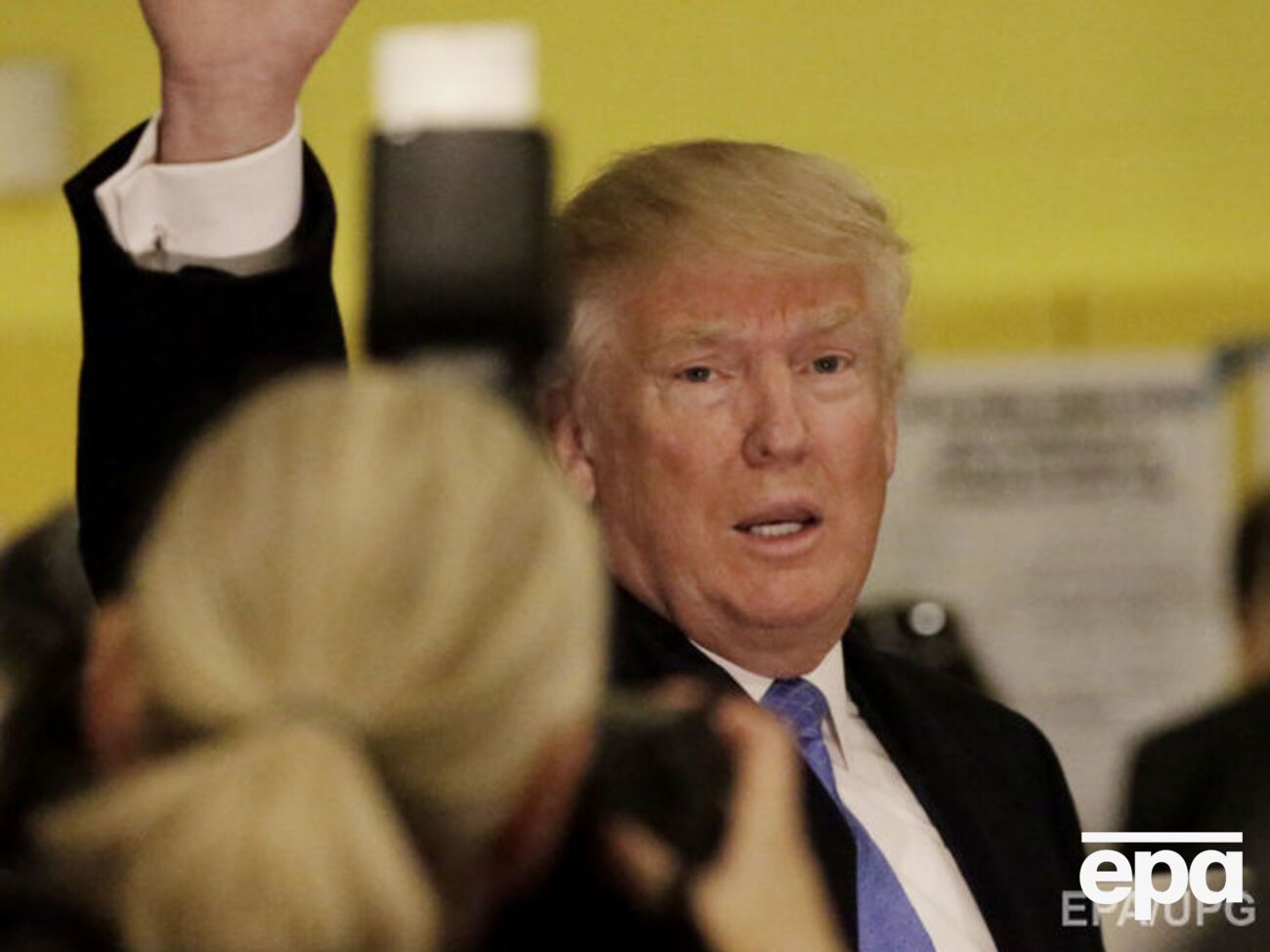 Победа Трампа может стать причиной увольнения сотрудников разведки, пишет WP