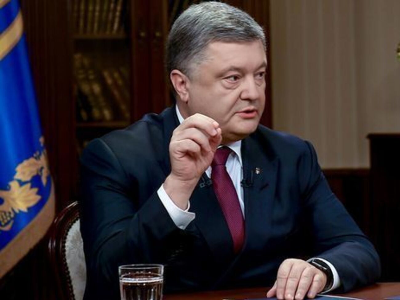 Порошенко продлил миссию по защите расследования катастрофы