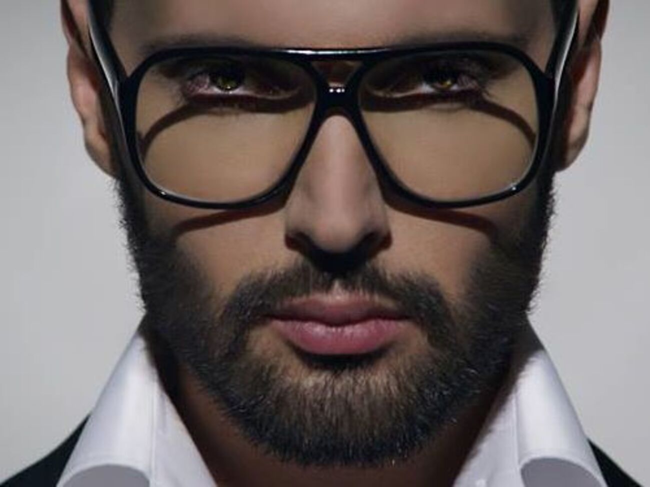 Козловский:&nbsp;Спасибо, Тоня, за атмосферу. Черно-белое настроение, черно-белая осень, черно-белые фото. Я просто скучаю по тебе