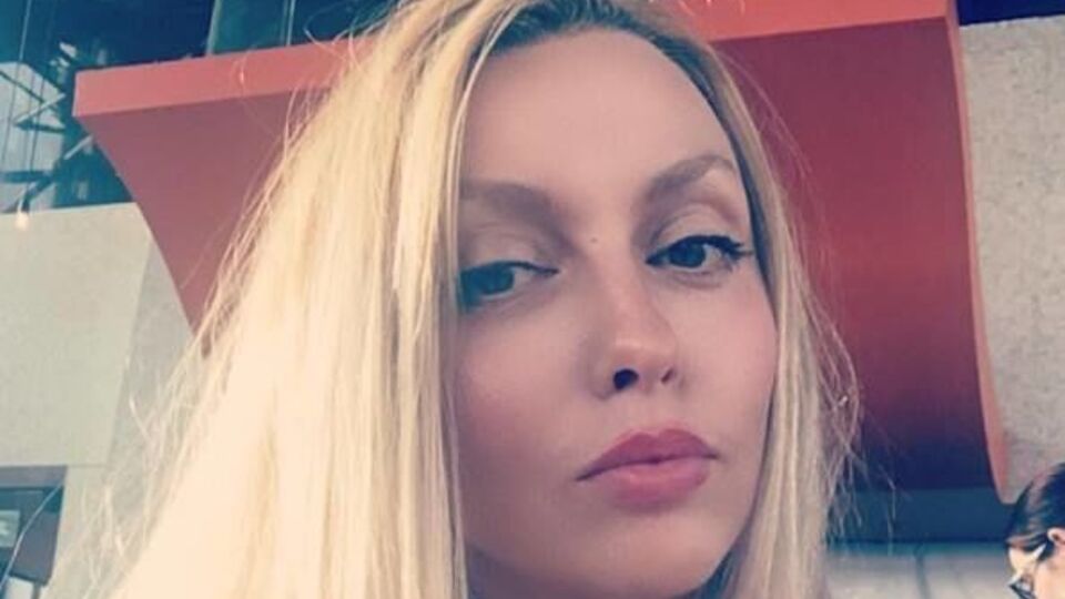 Полякова представила песню со словами на русском и украинском языках