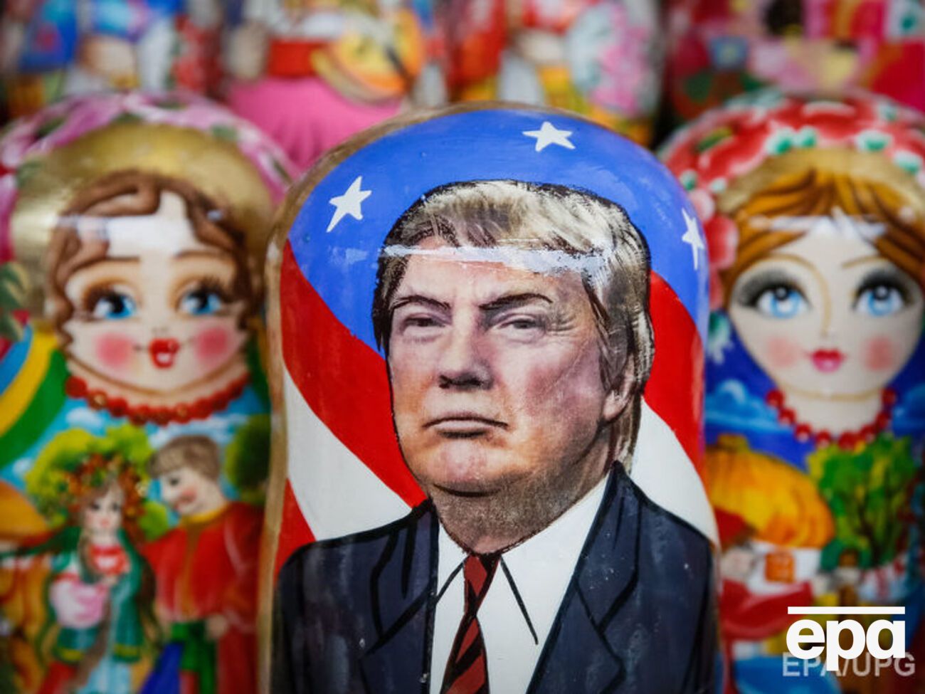 Портников: Демографическая и общественная ситуация такова, что претендент-республиканец может взорвать ее, только напялив на голову клоунский колпак