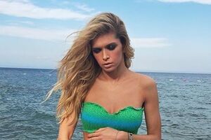 Брежнева: У меня нет фото с Трампом и я не беременна... Короче, не в тренде...