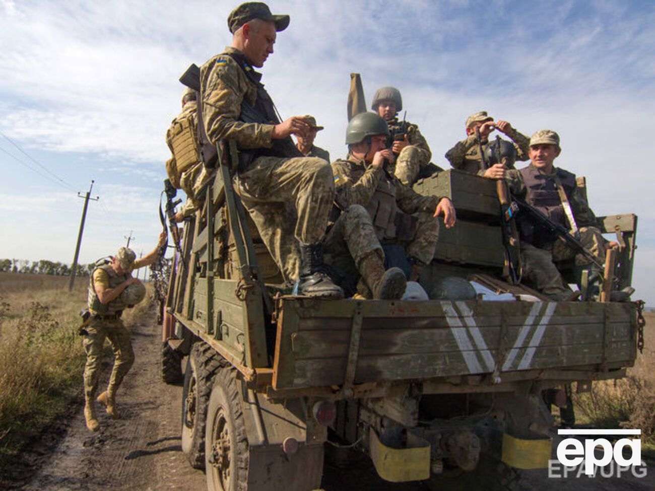 В результате сегодняшнего обстрела погиб один украинский военный, двое ранены