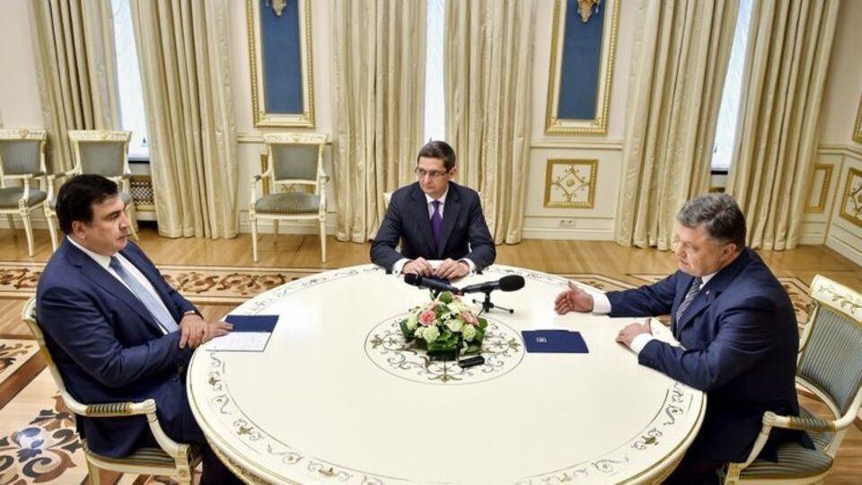 Саакашвили заявил, что не собирается встречаться с Порошенко до назначения выборов в парламент
