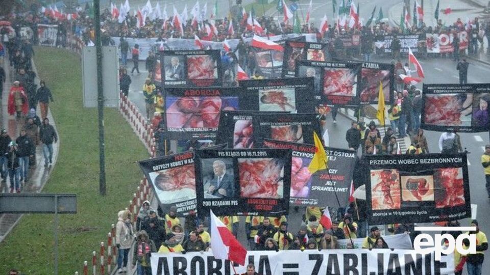 Десятки тысяч человек митинговали сегодня в Варшаве