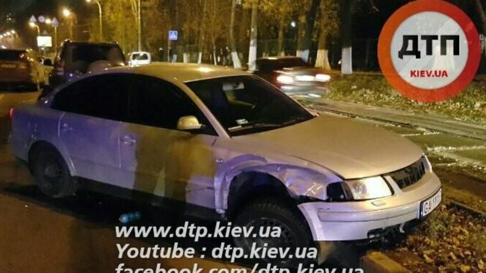 СМИ: Во время первой попытки задержания убегавший водитель наехал на полицейского