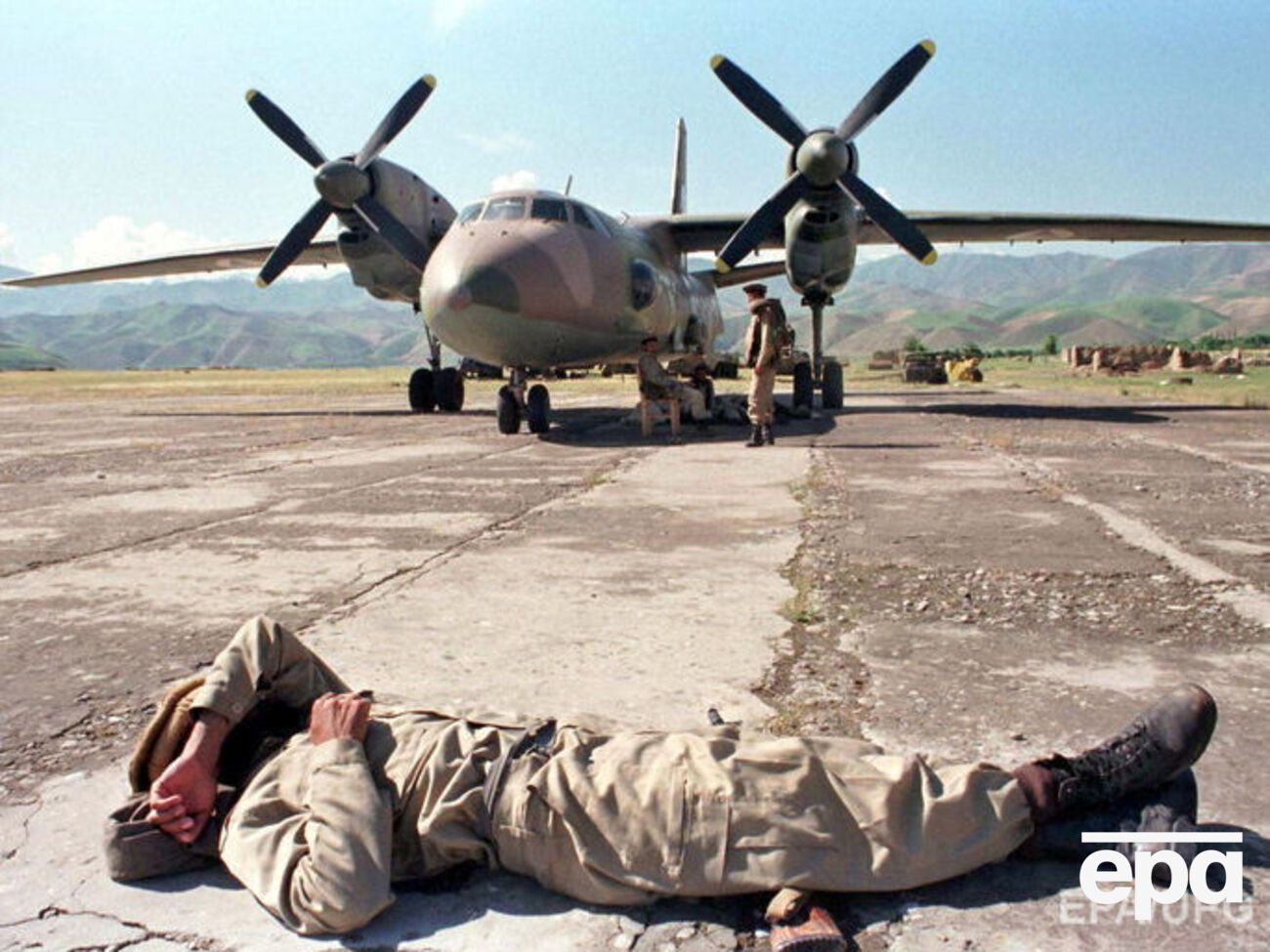 На авиабазе НАТО в Афганистане сработало взрывное устройство