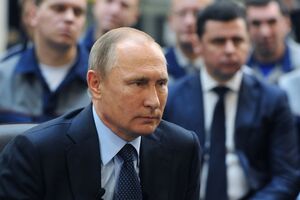 Путин: Российская армия должна быть компактной, но очень эффективной