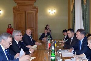 Глава Львовской ОГА Синютка и маршал Сената Польши Карчевский обсудили инцидент 12 ноября