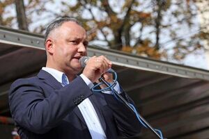 В первом туре выборов Додон опередил свою соперницу Майю Санду