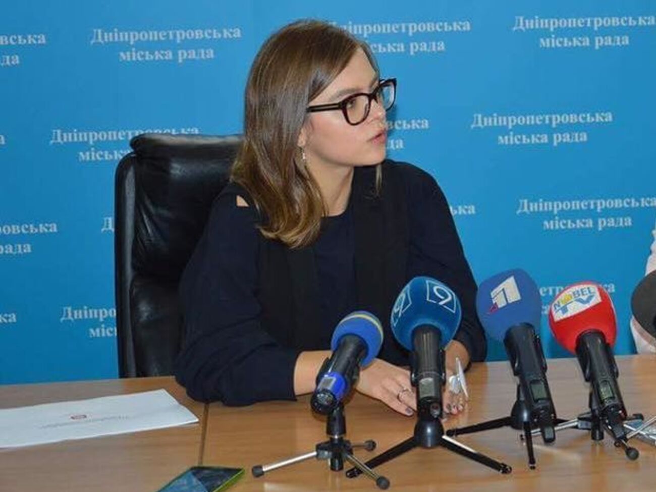 Аваков о назначении Деевой:&nbsp;В сложнейшей системе, каковой является МВД, 24-летний, увы и ах, выигрывает у опытного 50-летнего