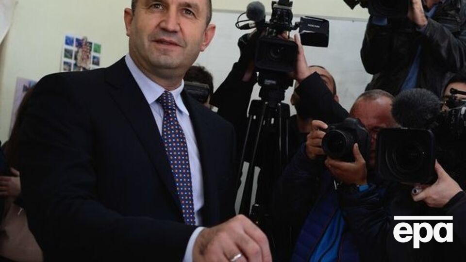 Соцопросы отдают Радеву победу на выборах президента Болгарии