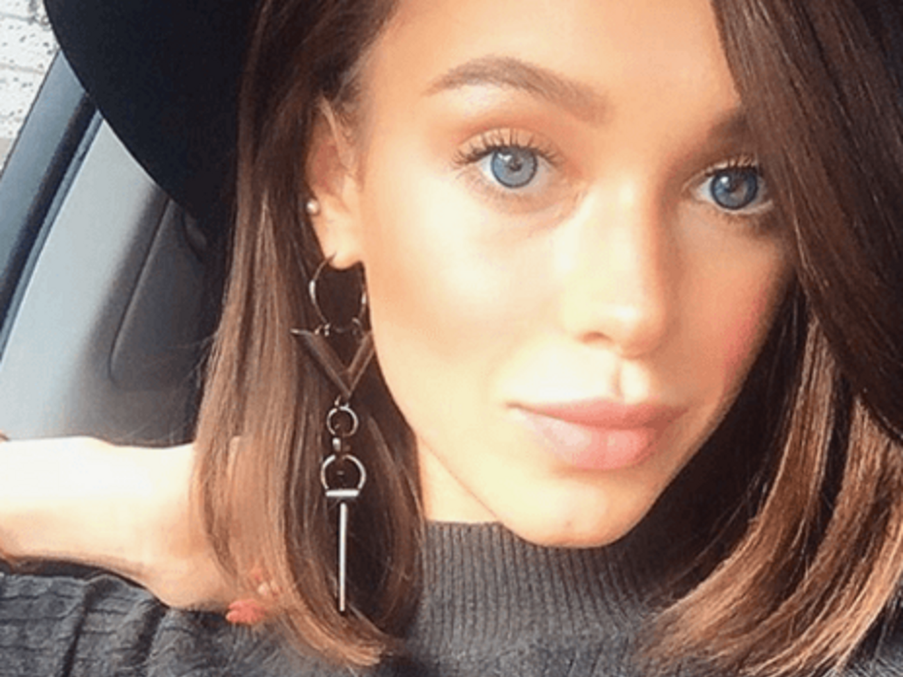 Яремчук отправилась в путешествие с мамой