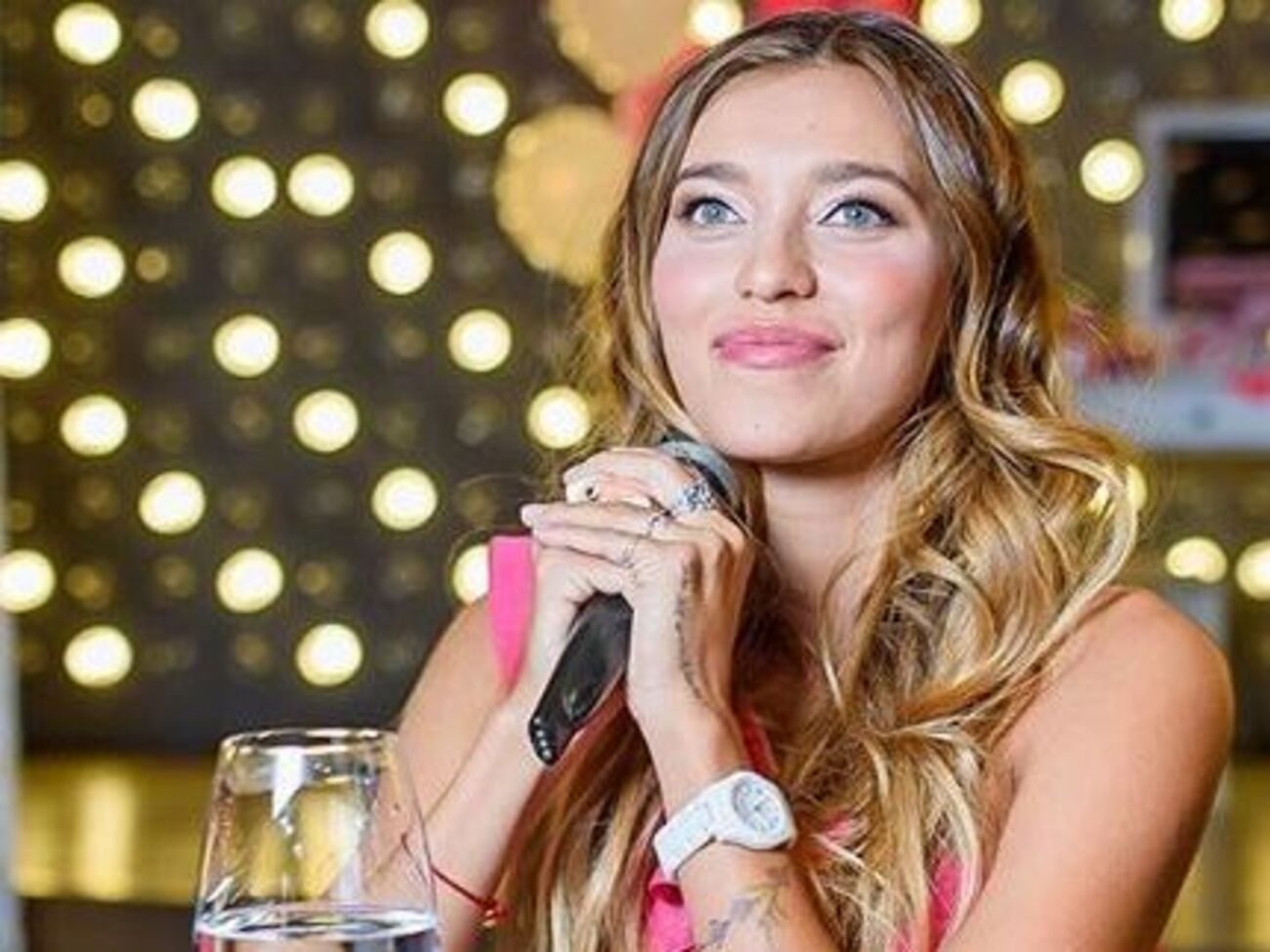 Тодоренко:&nbsp;Скоро. Вас охватит настоящий огонь. Сначала вы почувствуете его на кончиках пальцев, ваше сердце начнет биться быстрее. Секунда. И вы уже танцуете, забывая обо всем на свете