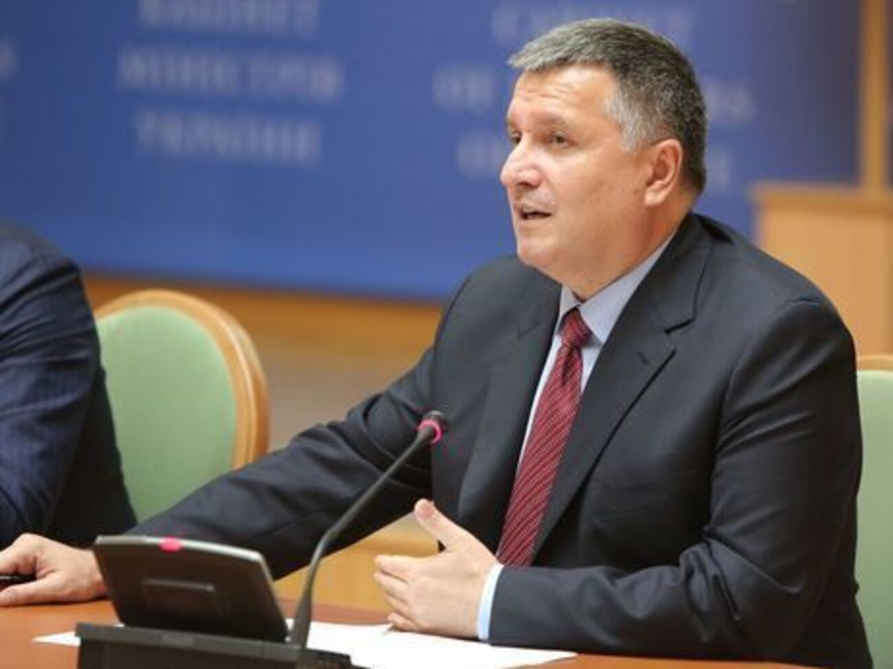 Аваков сообщил, что исполнять обязанности главы Нацполиции будет Троян