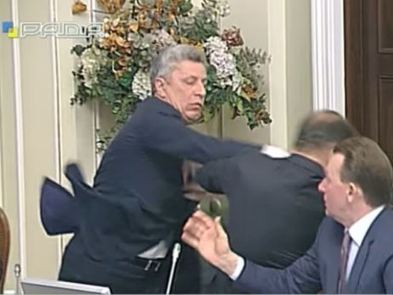 Портников считает, что картинка "избиения" должна была появиться на российских каналах