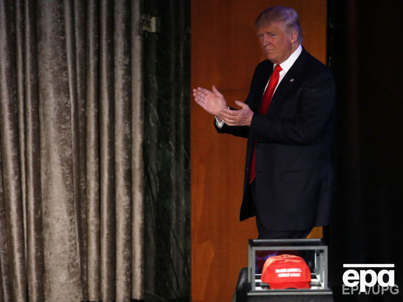 Детям Трампа&nbsp;нужно будет заполнить специальную анкету и пройти проверку для получения доступа к гостайне