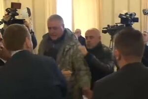 В Раде произошла очередная потасовка с участием радикалов