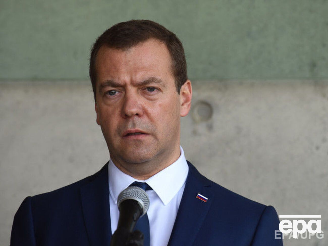 Медведев обсудил дело Улюкаева с Путиным