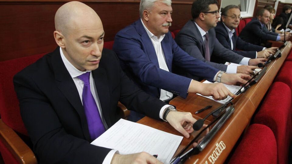 Гордон заявил о сложении депутатских полномочий 10 ноября