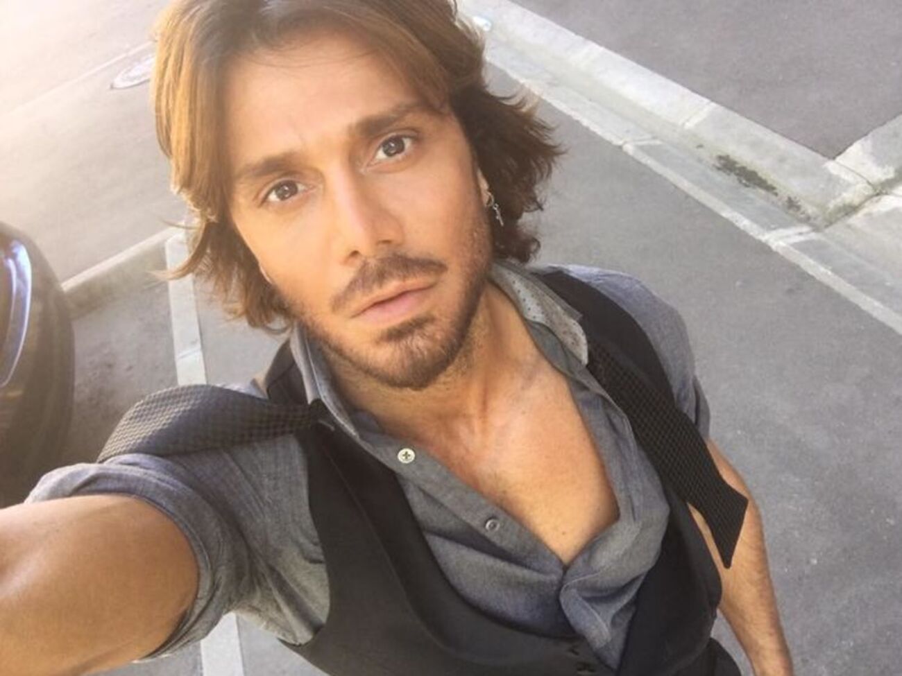 Ахмадов:&nbsp;Не знаю, сколько лет провалялась пленка и почему не была своевременно проявлена. Вот такой приятный сюрприз для меня и поклонников Жанны!