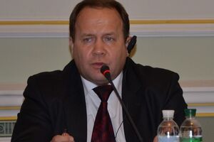 Магута возглавляет Счетную палату с 2012 года