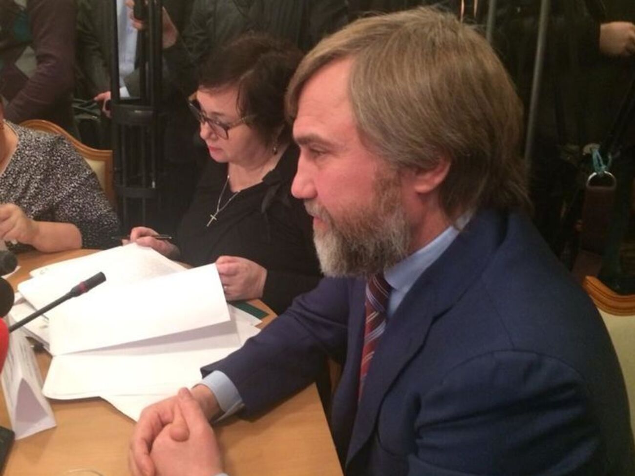 На Новинского экс-президент Янукович возложил ответственность за незаконное содержание архиепископа Александра Драбинко
