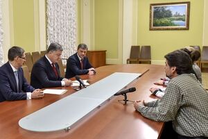 Президент встретился с представителями клиентов "Михайловского"