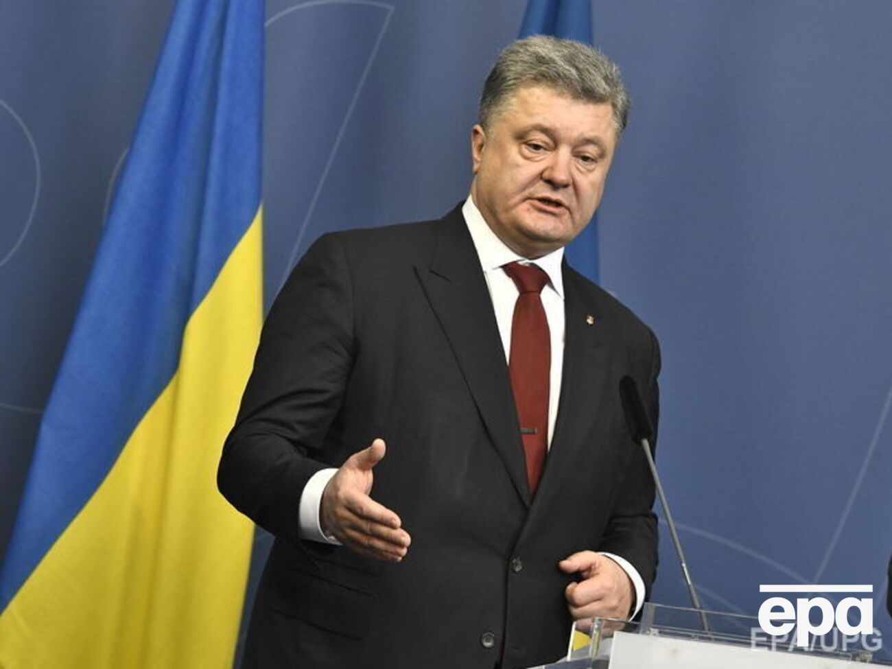 В диалоге Порошенко заявил, что Россия платит очень высокую цену за свою агрессию, и это способствует объединению украинцев