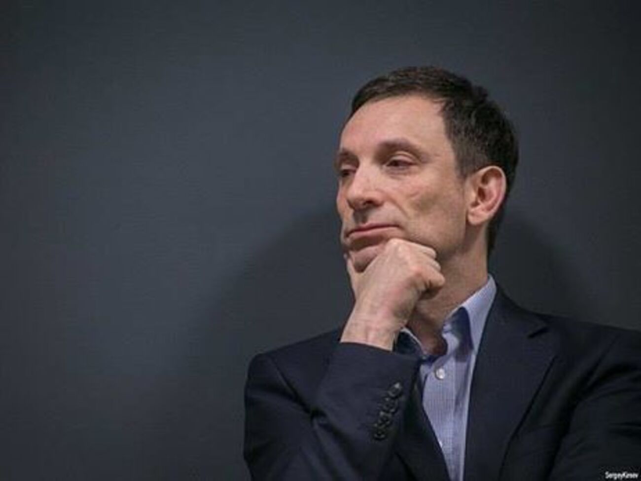 По словам Портникова, заявление Священного синода УПЦ МП выглядит откровенной насмешкой не только над призванием церкви, но и над чувствами верующих
