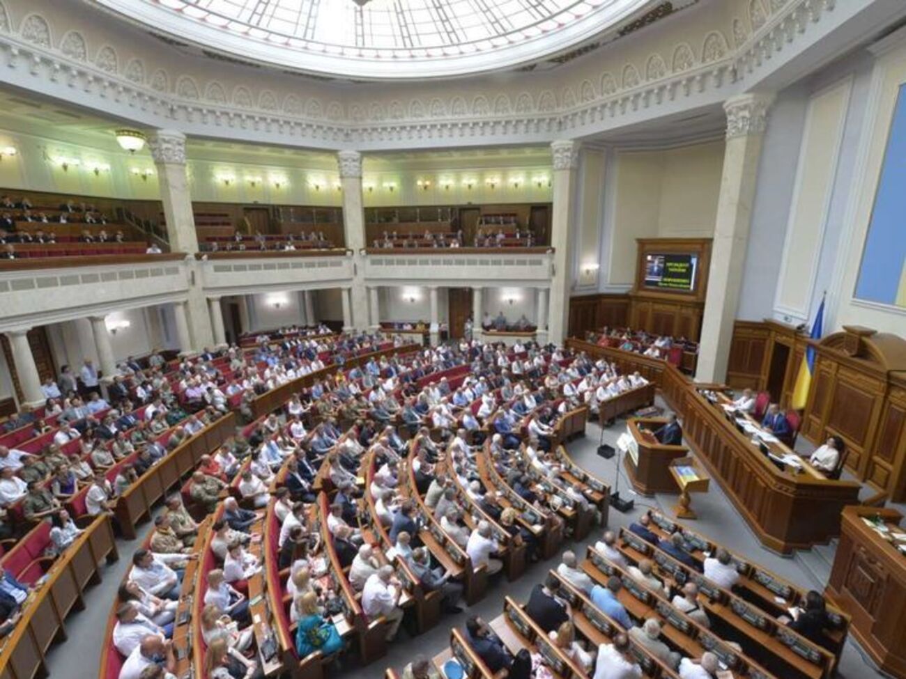 Парламент принял за основу законопроект о внедрении электронного билета в общественном транспорте