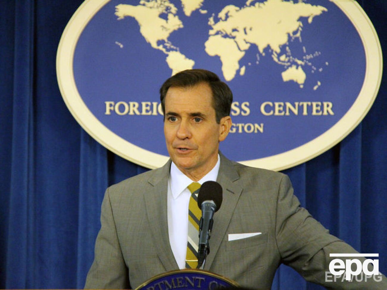 Журналистка Russia Today покинула зал до окончания брифинга Кирби