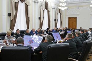 Полторак поручил провести инвентаризацию фондов и земель армии