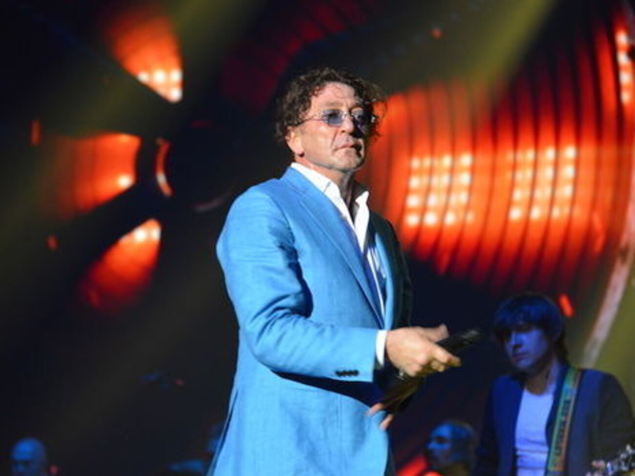 Лепс шатался и чуть не упал во время выступления