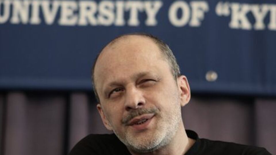 Аласания: Все пытались звонить и давить, просить осветить то или иное событие