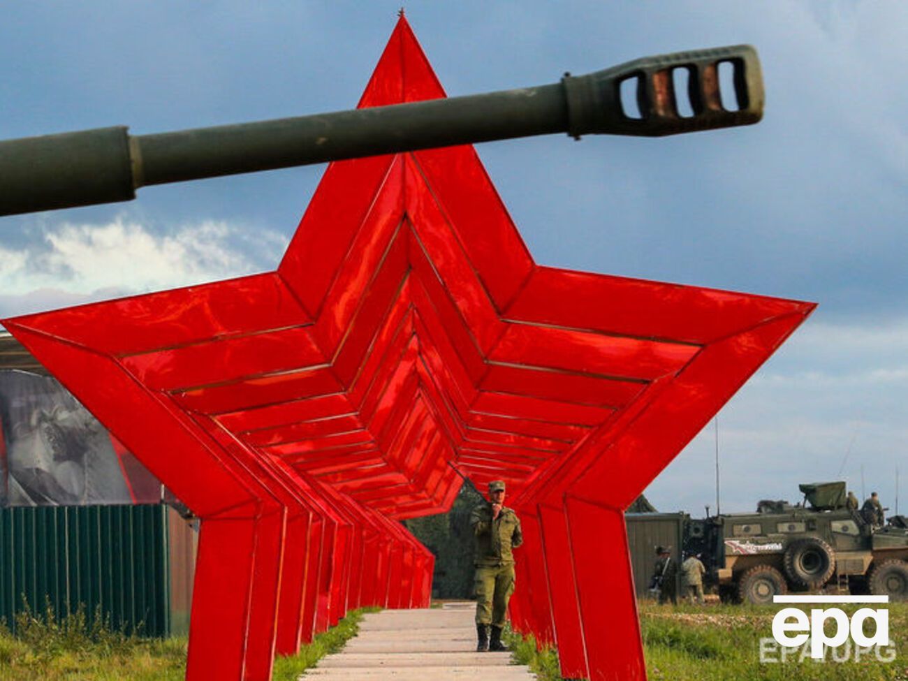 Расходы на оборону в РФ неуклонно растут с 2009 года