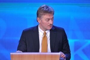 О возможной встрече "на ногах" Путина и Обамы в Перу Песков (на фото) сказал вчера